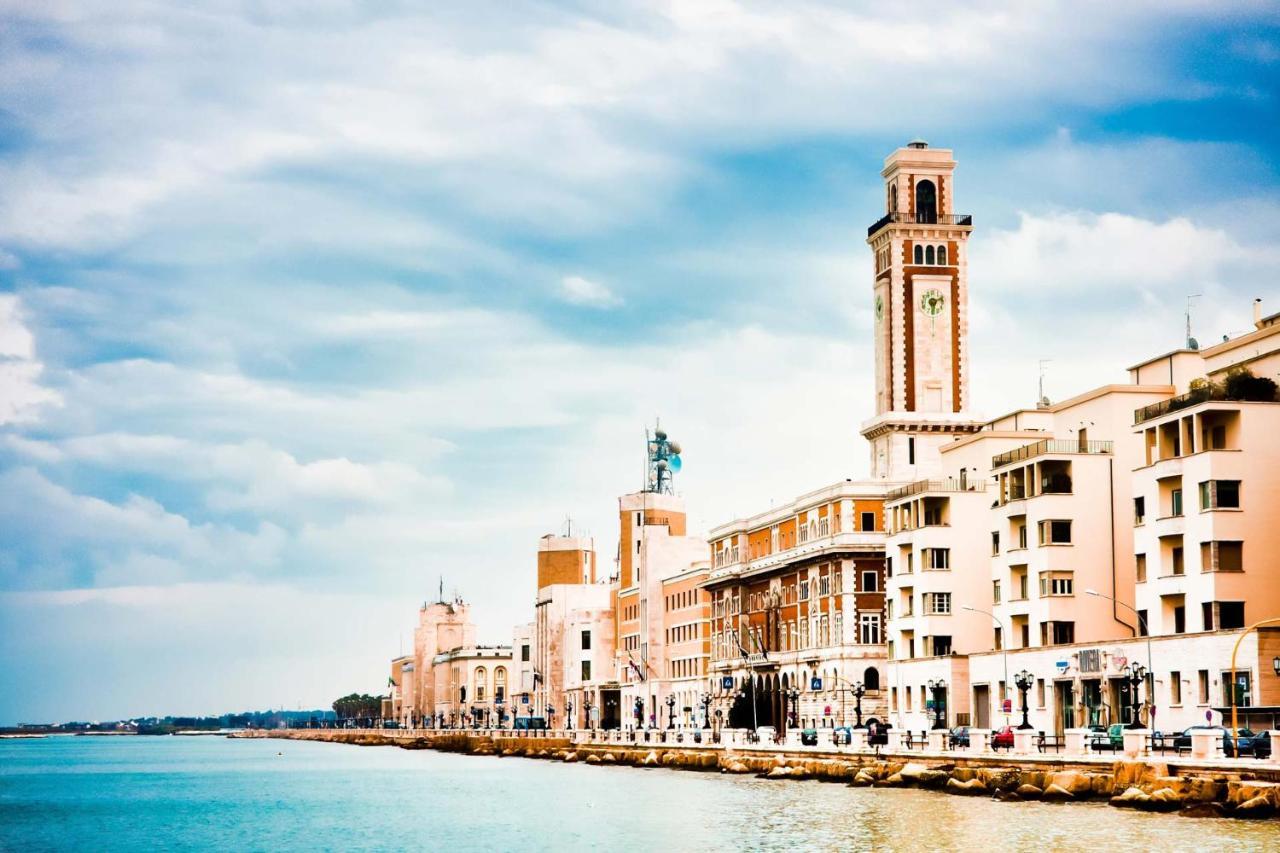 Macchia Mediterranea Guest House Bari Bagian luar foto