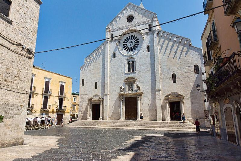 Macchia Mediterranea Guest House Bari Bagian luar foto